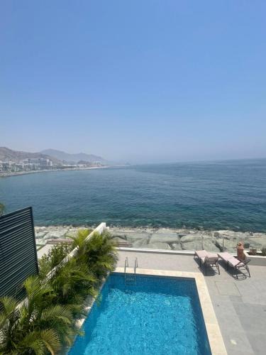 Al Dhaid Villa | سحر المحيط لتأجير بيوت العطلات ocean magic luxury 4BR villa with privet pool, direct sea view,sharm-Al Dana Villa, Al Dana island by ocean magic holiday homes