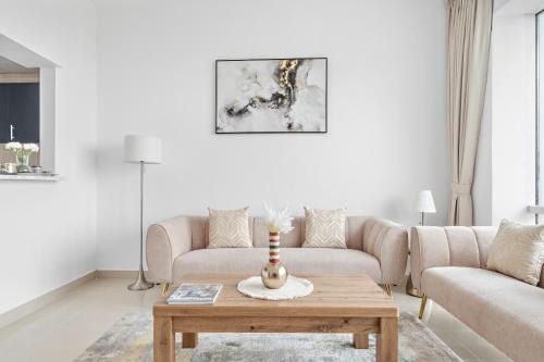 Dubai Sports City Apartment | 1BR flat close to famous The Els Club golf course