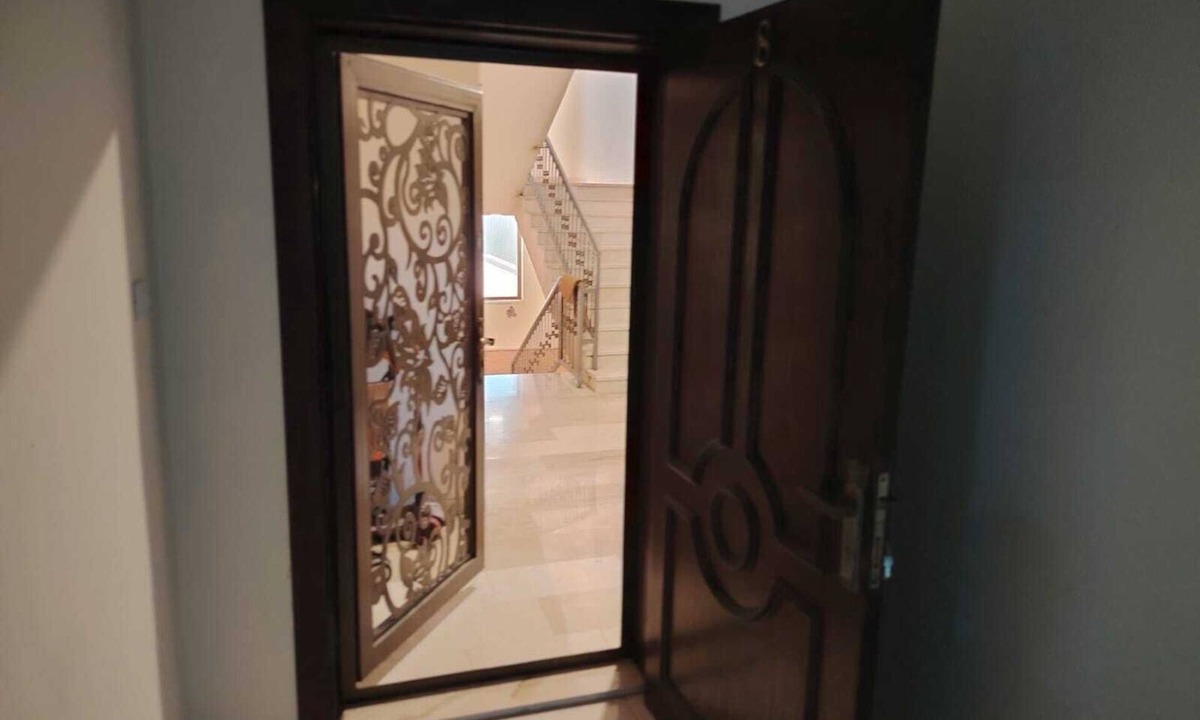 Jordan Apartment | a luxury apartment with an extravagent experience with the quiet neighbourhood