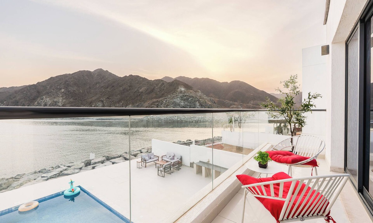 Al-Fujairah Villa | Al Dana Vitamin Sea Villa Spacious 5-bedroom villa in Fujairah with Private pool