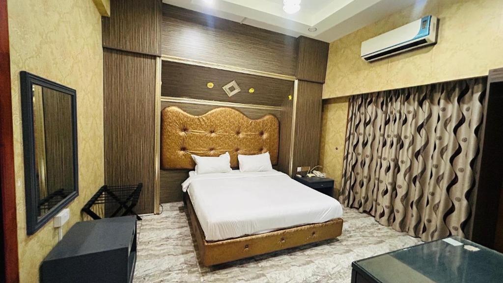 Shinas Hotel | Al Shallalat International Hotel & Guesthouse