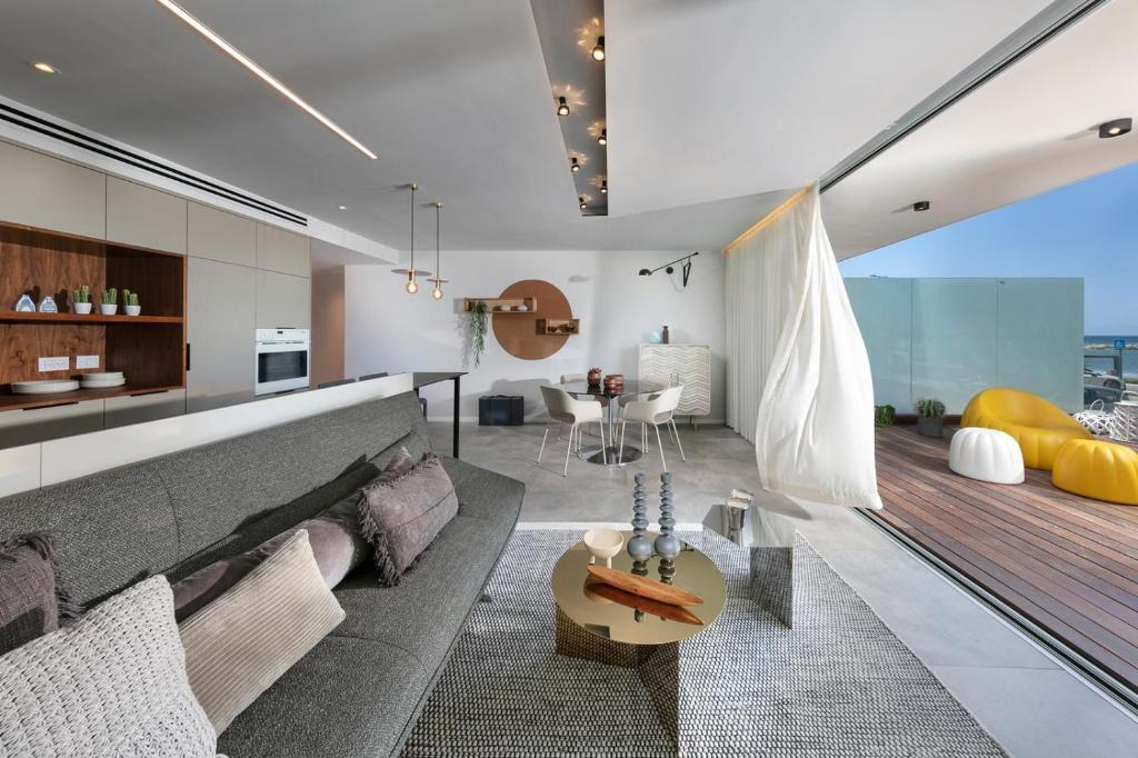 Haifa Apartment | Alonas Apartments Beachfront Apartment