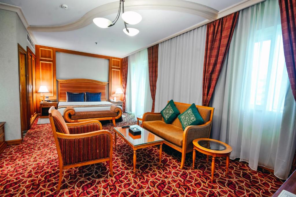 Al Muraqqabat Hotel | Avenue Hotel Dubai