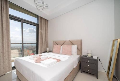 Sheikh Zayed Road Apartment | Aykon City 2 bedroom Burj view