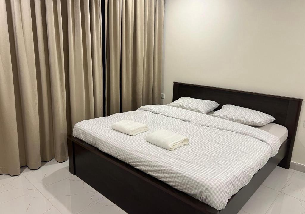 Al Ghubrah Ash Shamaliyyah Apartment | Beach 24 Residency