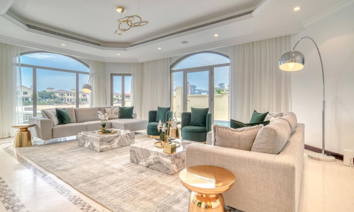 Palm Jumeirah Villa | Beachfront 5BR Villa w/Private Pool at the Palm