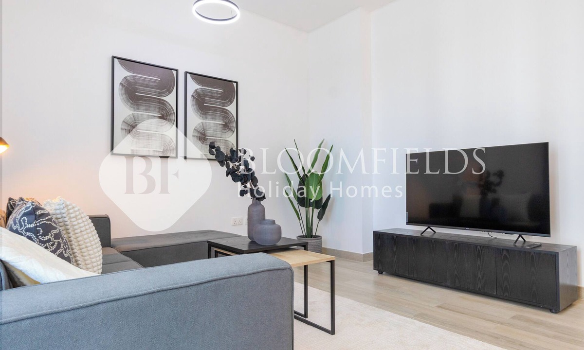Abu Dhabi Apartment | Bloomfields Spacious 1Br Water's Edge