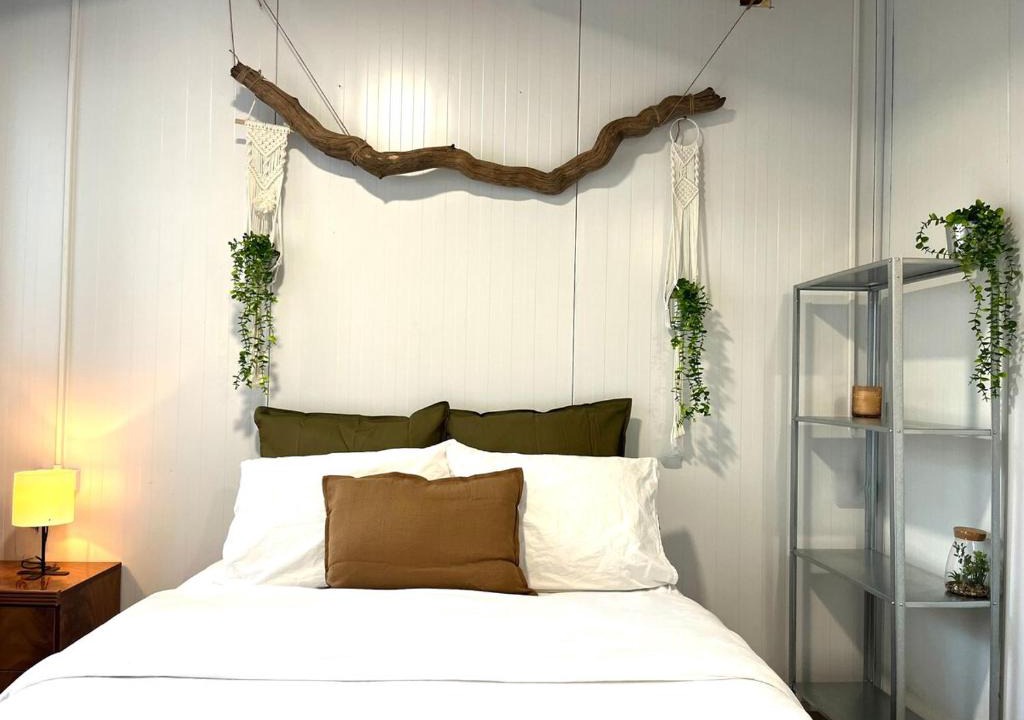 Haifa Apartment | Blue Emerald