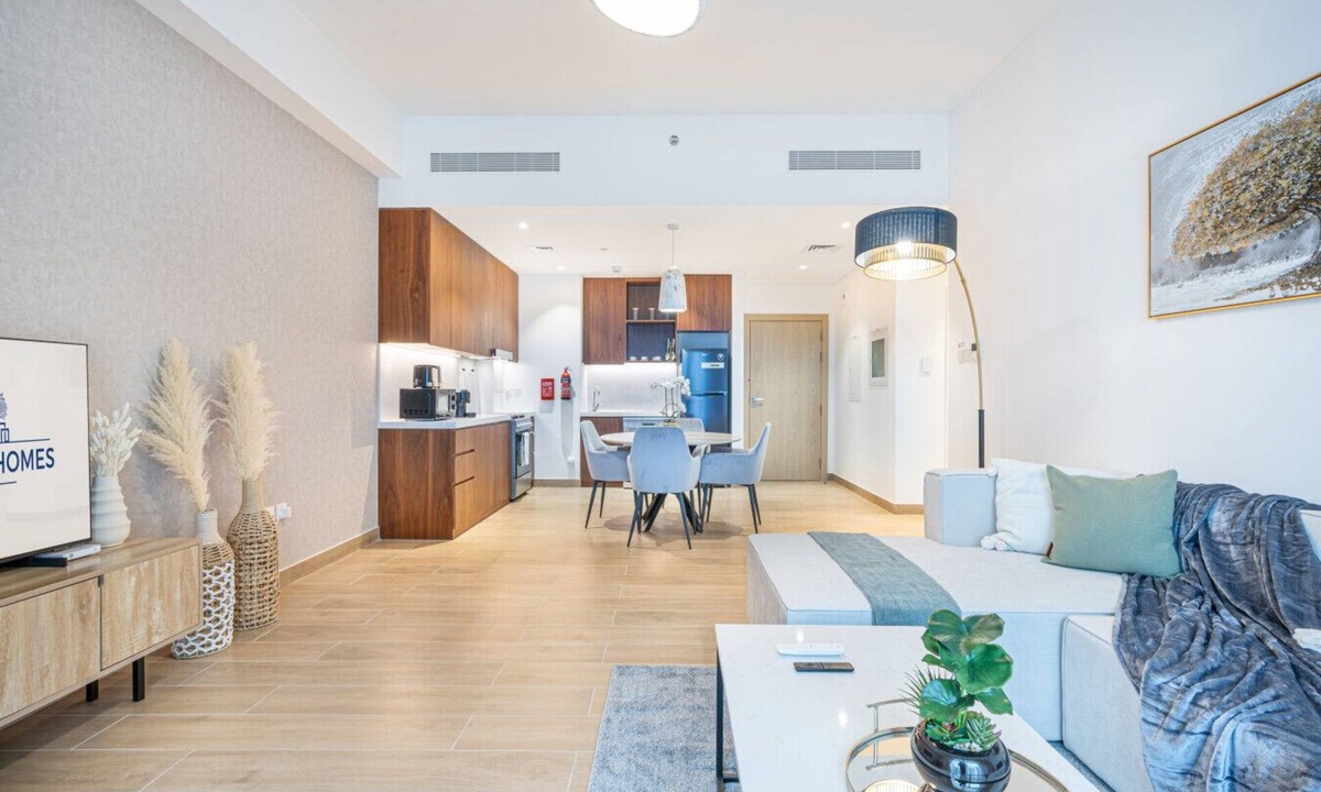 Dubai Apartment | Charming Home in LaMer w/Private Beach