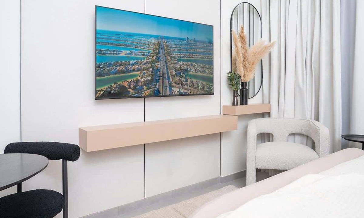Sharjah Apartment | Chic Studio W Pool Access in Arada
