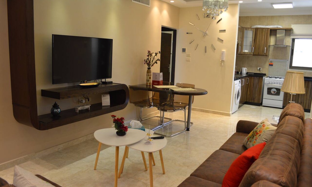 Ash Shumaysani Apartment | Classy two bedroom apartment, J07