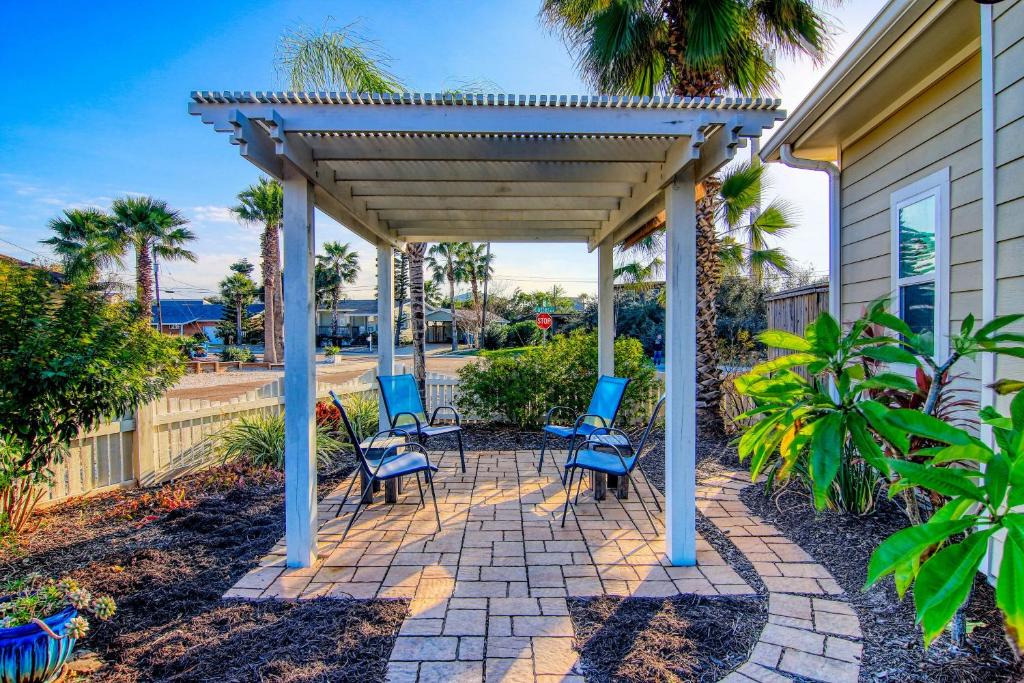 Old Town House | Cotter Coastal Retreat