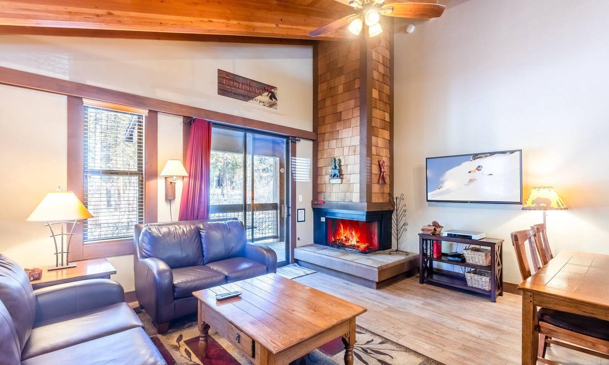 Truckee Condo | Cozy Aspen Grove 2 bed 2 bath by RedAwning Save 10% on 3 Nights, 15% on 5 Nights!