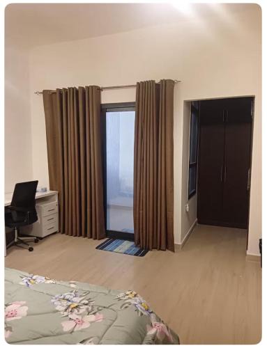 Ajman House | Cozy Beautiful Single Room with Balcony and Attached Washroom