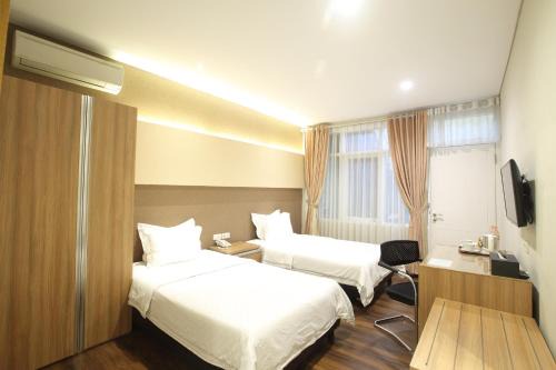 Dago House | Dago 207