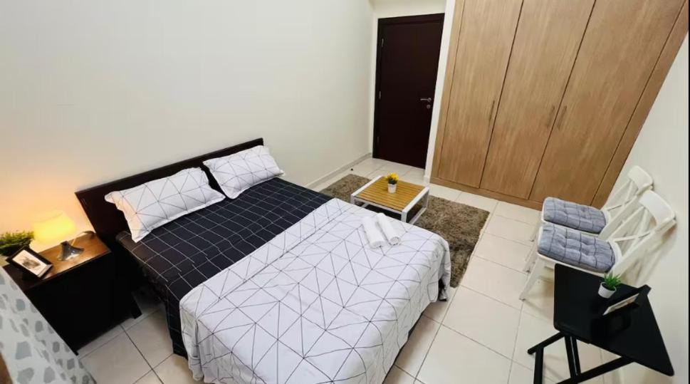 Al Barsha 1 House | Decent Room with Balcony Near Mall of the Emirates