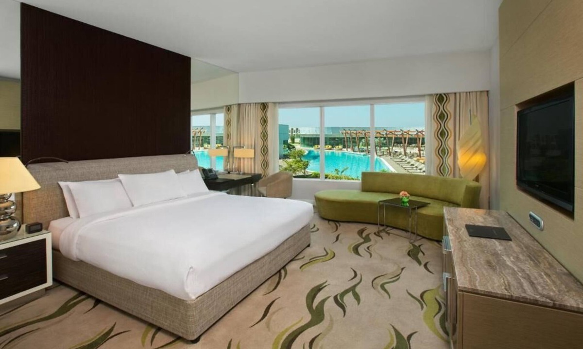 Zayed Sports City Apartment | Deluxe King Room Near Old Airport Park Abu Dhabi