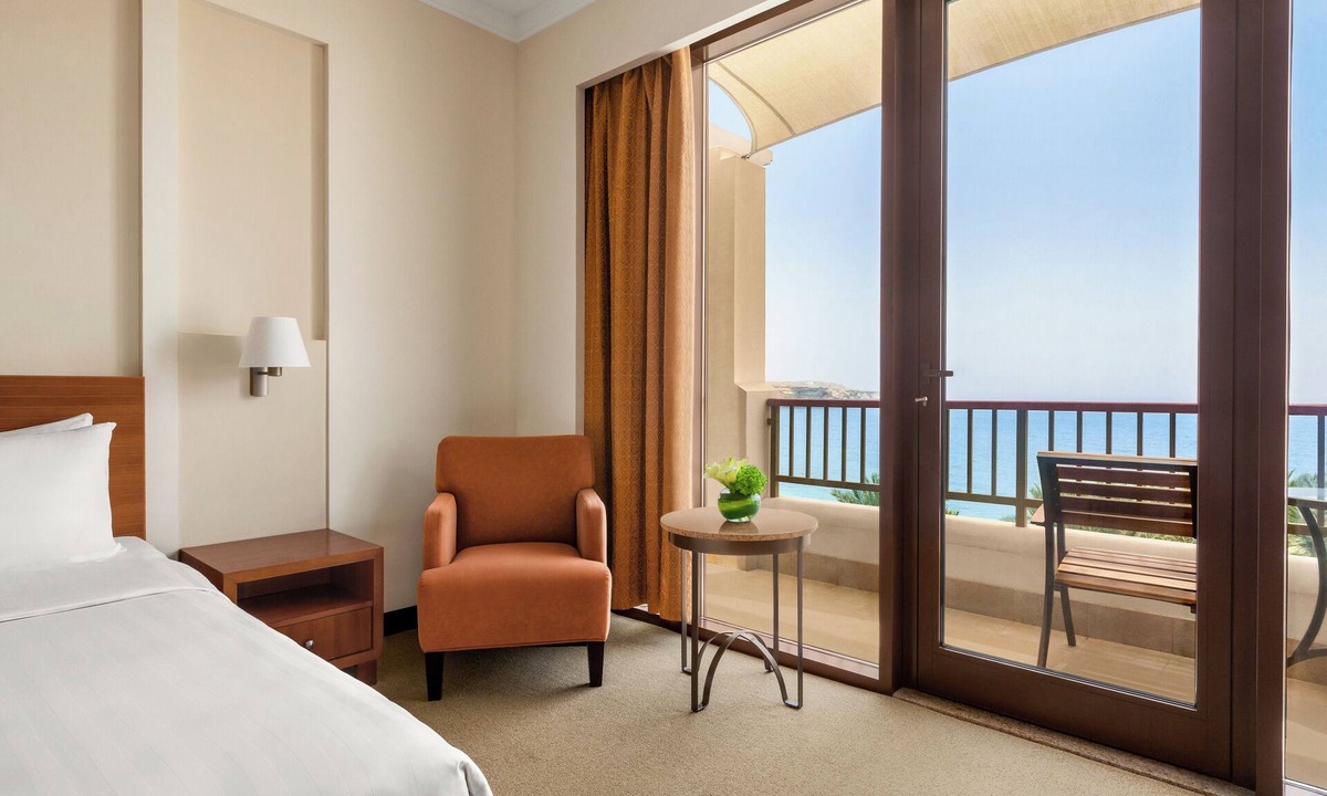 Barr Al Jissah Hotel | Doubletree By Hilton Muscat Al Waha