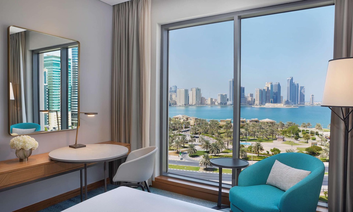 Al Majaz Hotel | DoubleTree by Hilton Sharjah Waterfront Hotel & Residences
