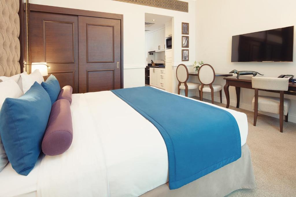 Palm Jumeirah Resort | Dukes The Palm Dubai Hotel