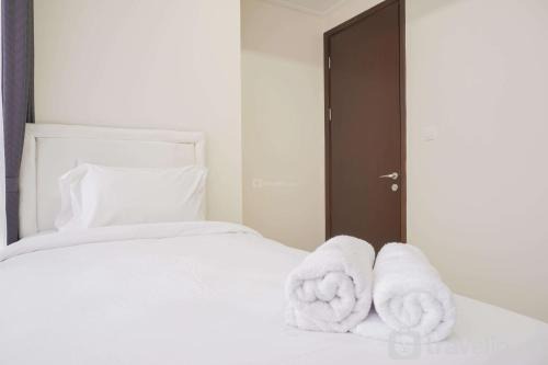 Cikini Apartment | Elegant and Spacious 3BR Menteng Park Apartment By Travelio
