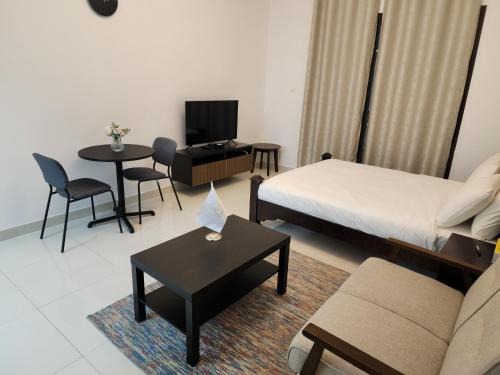 Dubai Sports City House | Elite 6 Residence - Sports City by Golden Casa