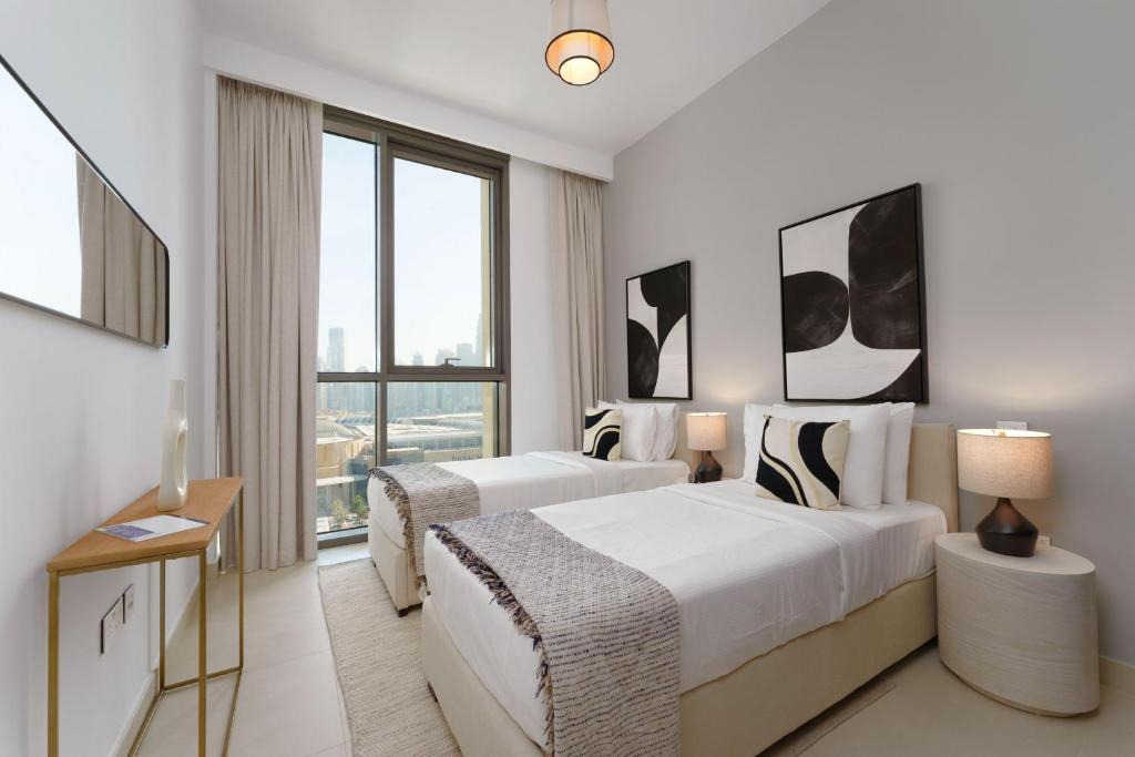 Bur Dubai Apartment | Elite Escape - 3 BHK Burj View & Dubai Mall Access