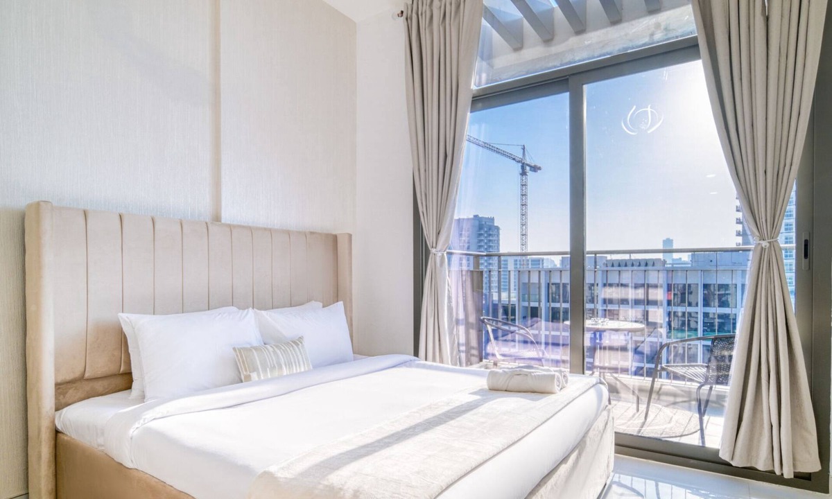 Al Barsha Apartment | Elz Residence Stylish Studio Living