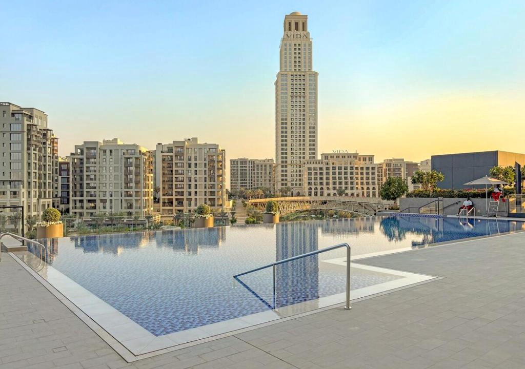 Dubai Apartment | FIRST CLASS 1BR Creek Escape & Modern Elegance