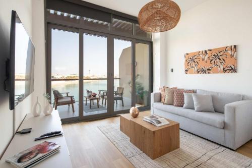 Palm Jumeirah Apartment | Frank Porter - Palm Views East