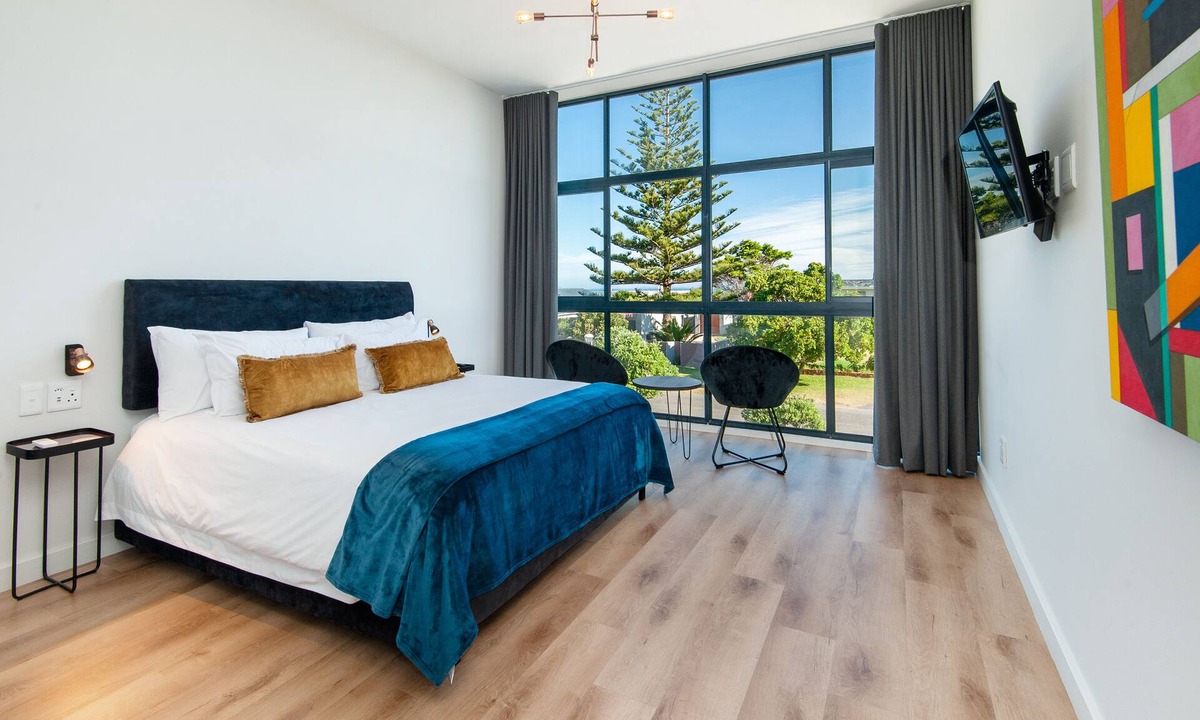 Sandbaai House | Glow Boutique Suites