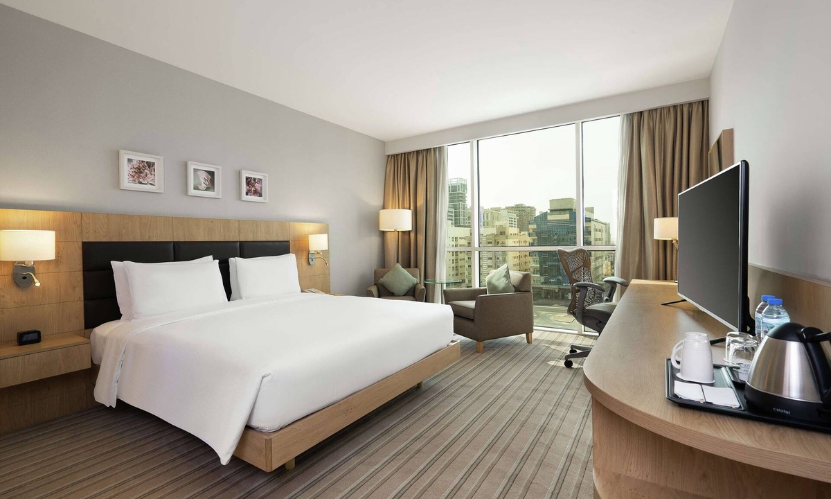 Al Barsha 1 Hotel | Hilton Garden Inn Dubai, Mall Avenue