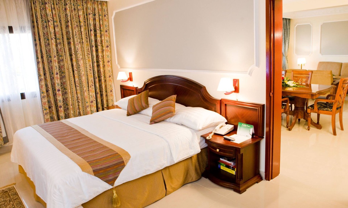 Al Khuwair Hotel | Hotel Muscat Holiday