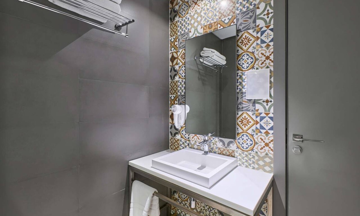 Dubai Hotel | ibis Styles Dubai Jumeira