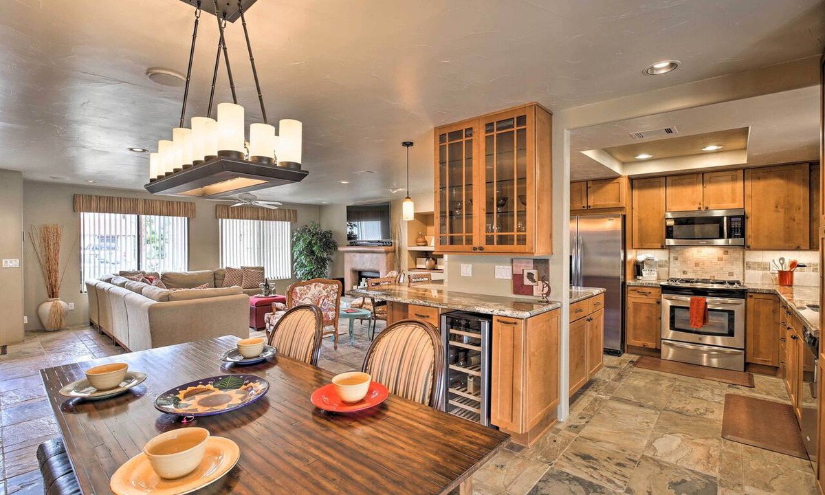 Indio Cottage | Indio Escape w/Fire Pit & Resort Amenities!