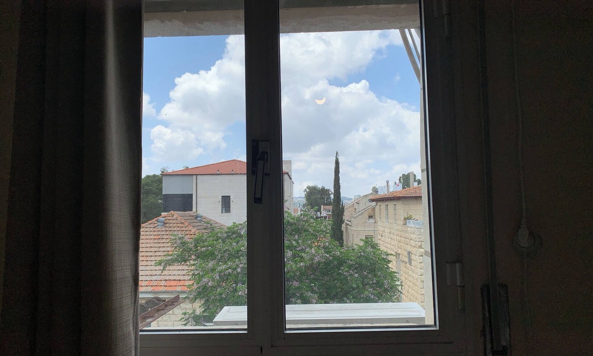 Emek Refaim Apartment | Jerusalem Central Vacation- Emek Refaim 3 bedroom!