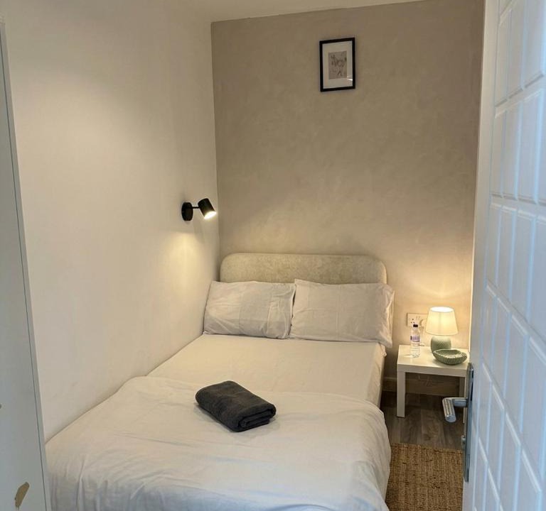 Barsha Heights Hotel | Luxe Comfort Room In Barsha Heights Tecom Near Metro