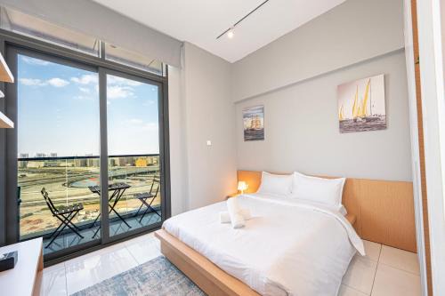Dubai Apartment | Luxury Studio in Dubailand - Central
