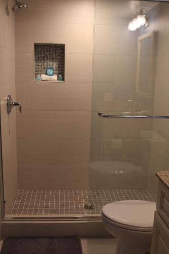 Hermosa Village House | MAGICAL Xcape, POOLS-SPA, WALK 2 DISNEY, CENTRAL AC-HEAT, FULLY EQUIPPED, 2 FREE PARKING SPACES, OWNER MGMT