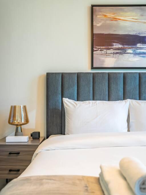 Downtown Dubai Apartment | Modern Downtown Escape 1Bedroom with Upscale Comfort