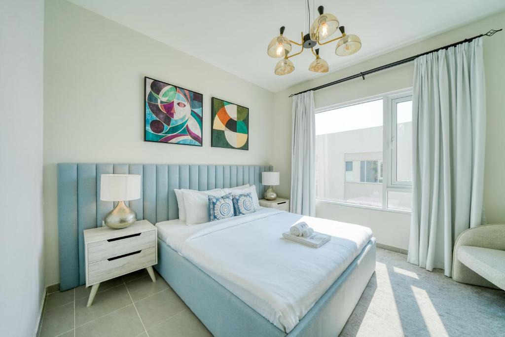Dubai Apartment | Modern Furnished 2 BHK in Urbana 1 Emaar south by Truebleu Vacation Homes