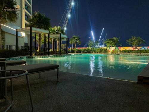 Sheikh Zayed Road House | Modern Sunset View 2Bhk 6pax