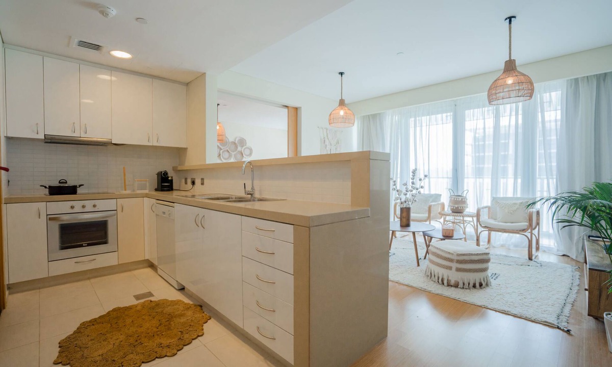 Al Raha Beach Apartment | Nasma Holiday Homes - Al Sana 1