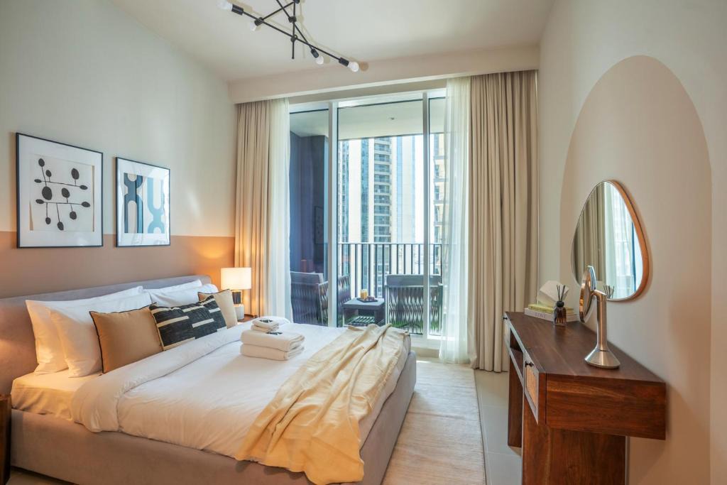 Dubai Apartment | New 1BR in Creek Island with Balcony Pool and Gym