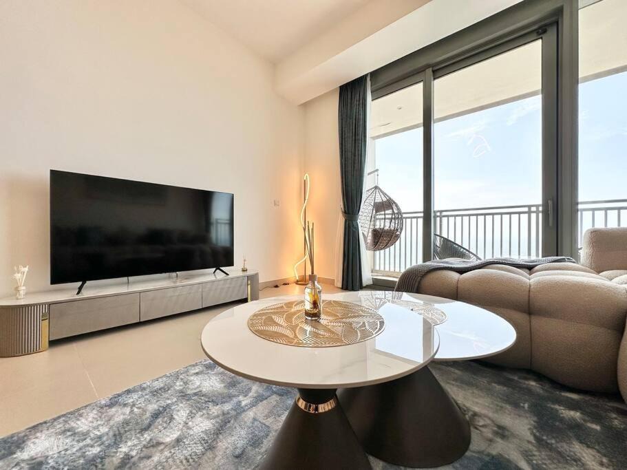 Jumeira 3 Apartment | Ocean Bliss - Full Sea Views!