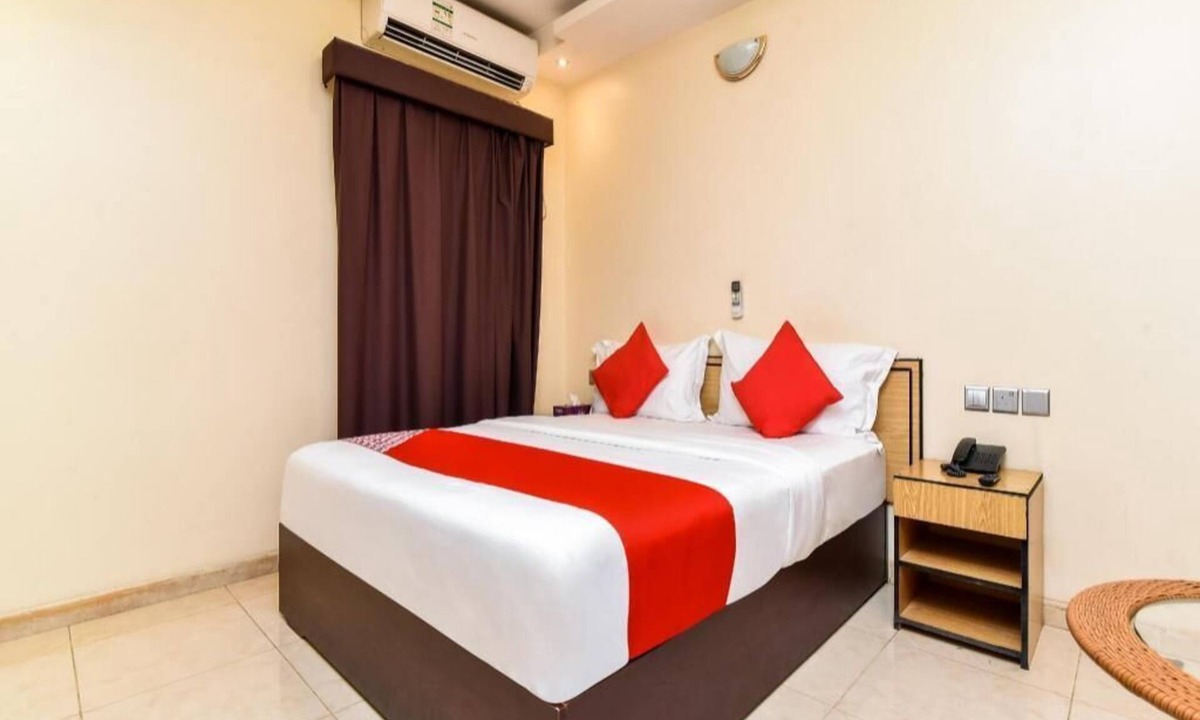 Al Seer Hotel | OYO 1202 Royal Plaza Residence -3