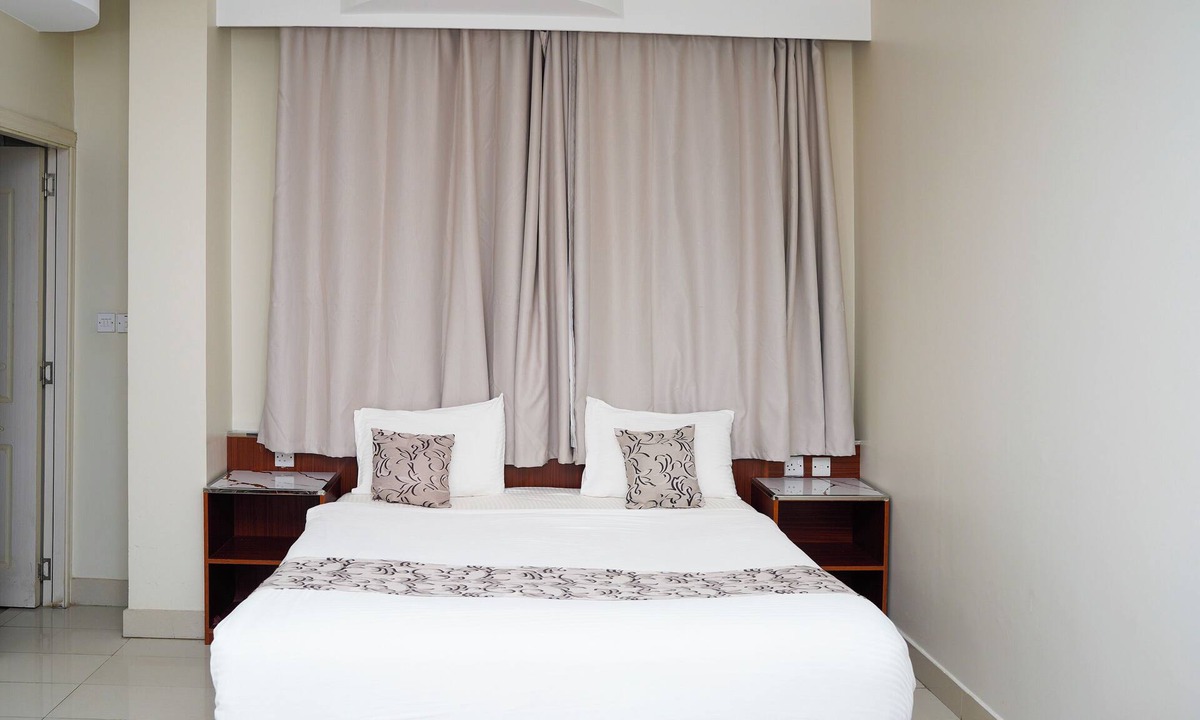 Al Maabilah Hotel | Palette Muscat Al Bayrahaa