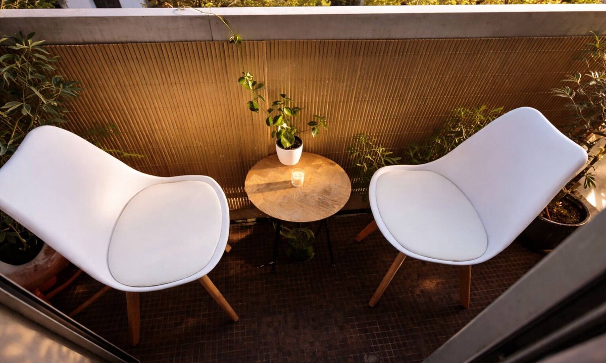 Epinettes Apartment | Parisian studio in the 17th district, fully equipped with balcony