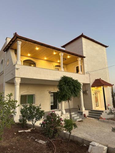 Gesher House | Pasha's house