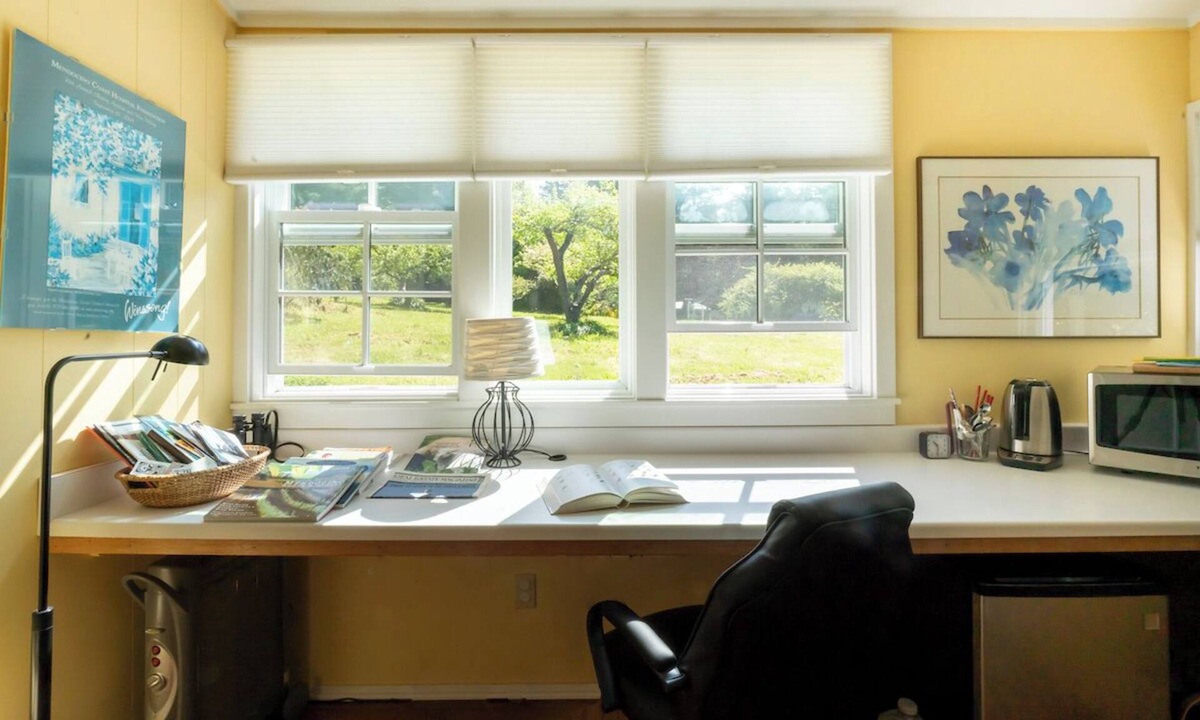 Mendocino Apartment | Peaceful Garden Oasis with Breakfast Provided